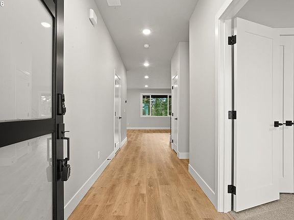 5th image of 27231 SW Vista Ridge Ln