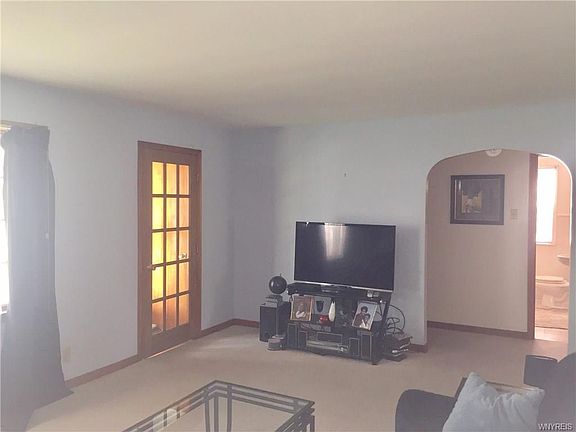 3rd image of 2718 Welch Ave