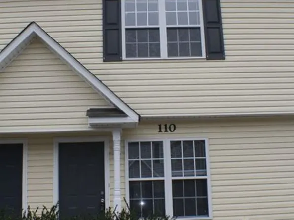 110 Cornerstone Pl, Jacksonville, NC 28546