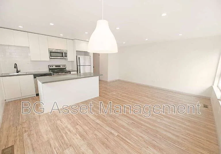 50 Frey Pl #12 — Photo 6