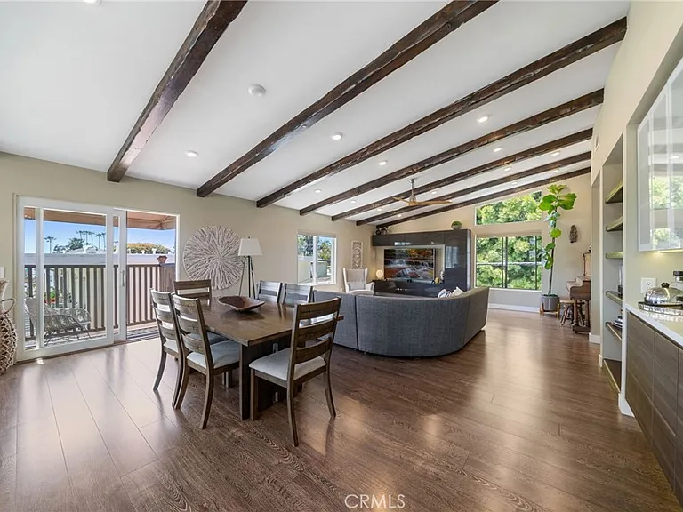 215 Monterey Dr — Photo 11