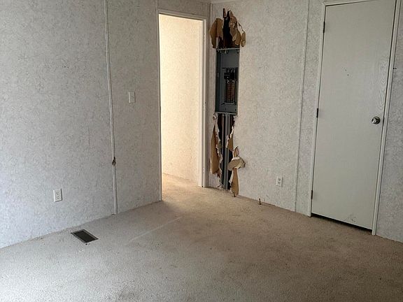 4th image of 5053 Swallow Ln