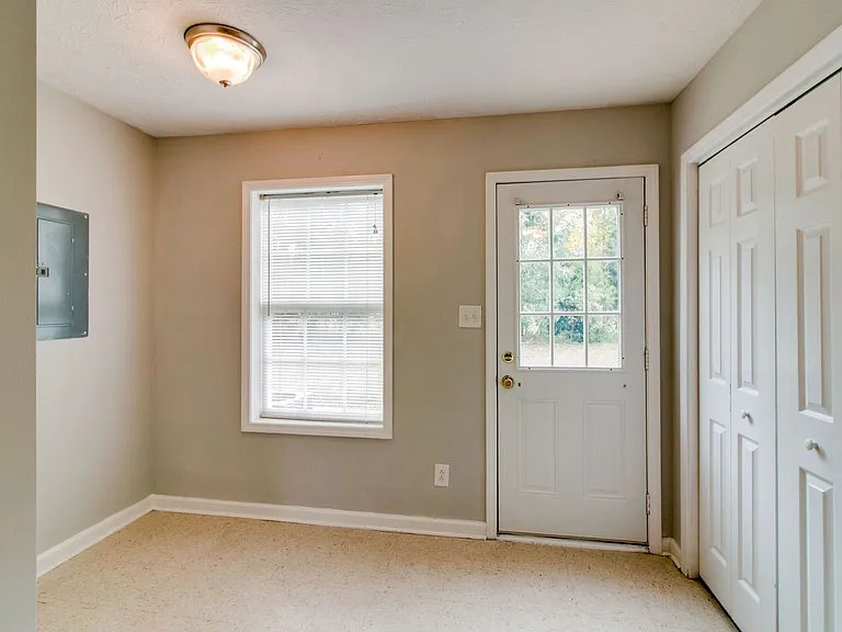821 Oak Arbor Ct — Photo 14