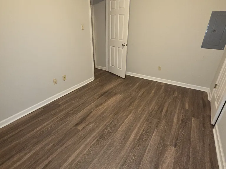 108 Hines Blvd #D — Photo 17