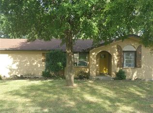 7308 Eden Rd, North Richland Hills, TX 76182