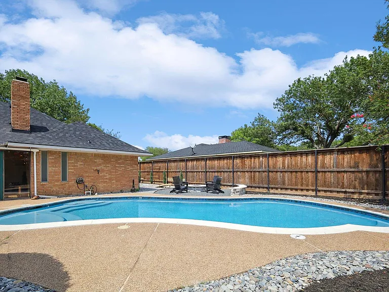 800 High Meadow Dr — Photo 40
