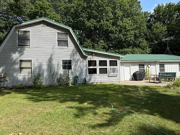 2nd image of 9751 W Howard City Edmore Rd