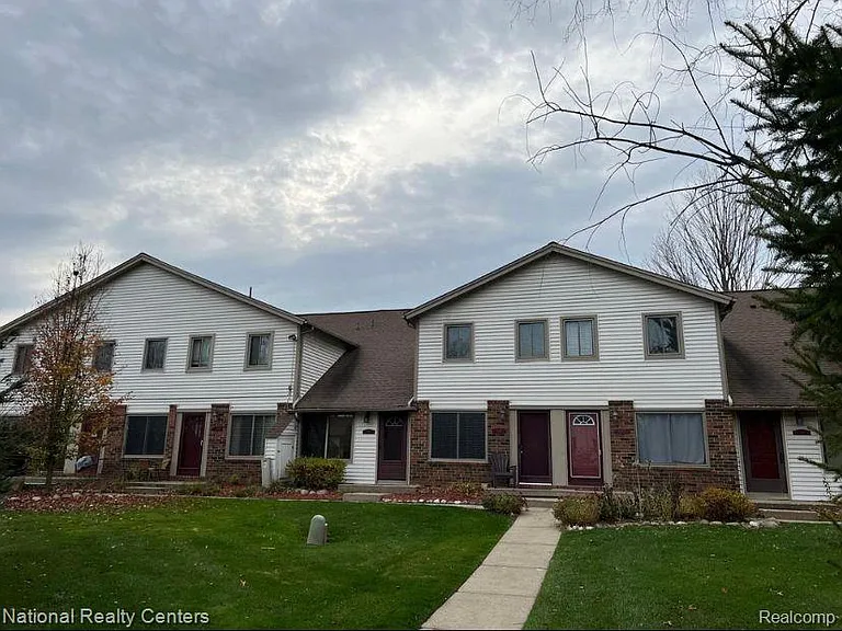 7210 Bluewater Dr #150 — Photo 1