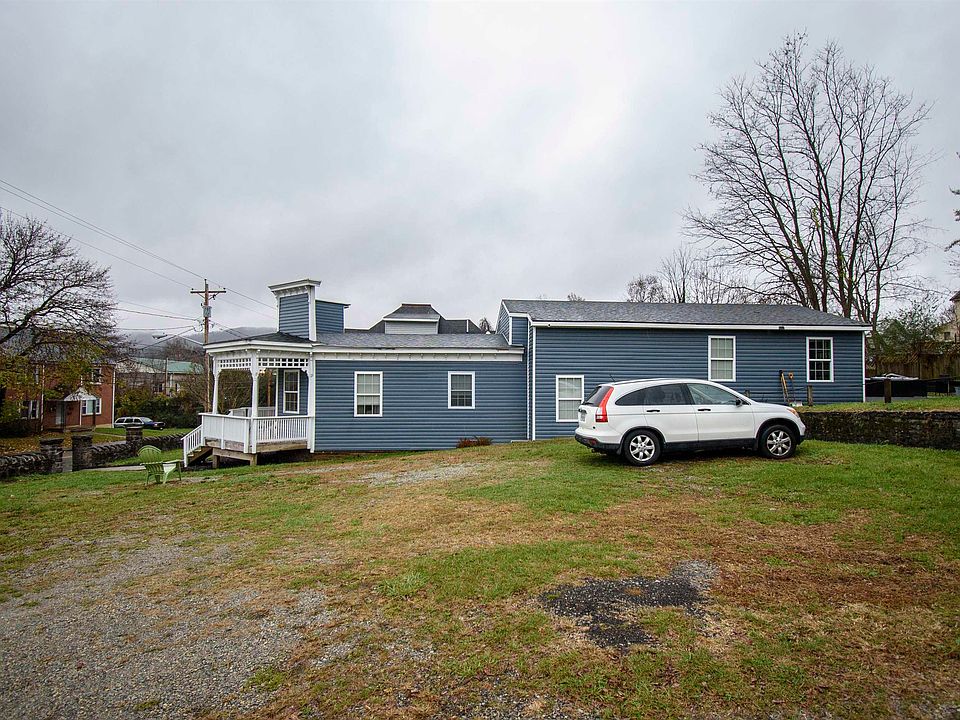 241 Randolph Ave, Pulaski, VA 24301 MLS 416802 Zillow
