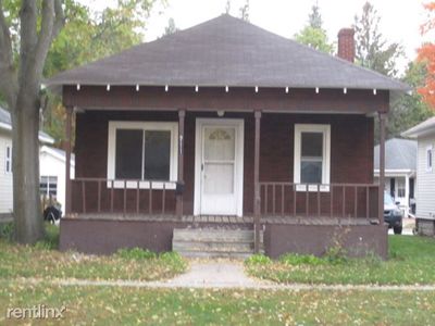 711 Fitzhugh St, Midland, MI, 48640