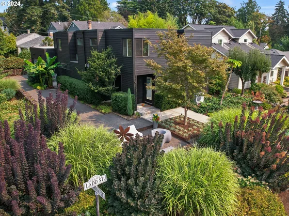 111 Ladd St, Lake Oswego, OR 97034