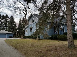 N38W26793 Glacier Rd, Pewaukee, WI 53072