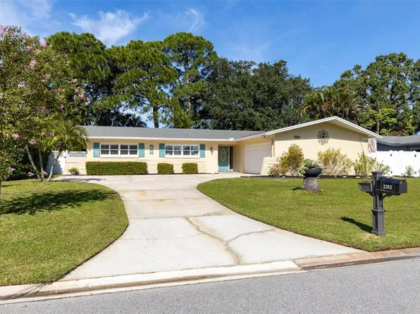 2362 MANGRUM DR, DUNEDIN, FL 34698
