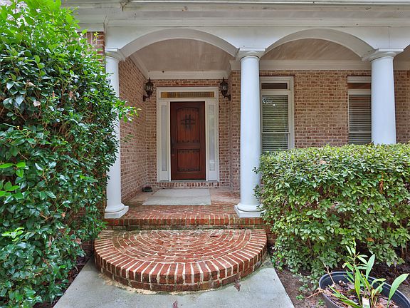 4th image of 4005 Runnymede Dr