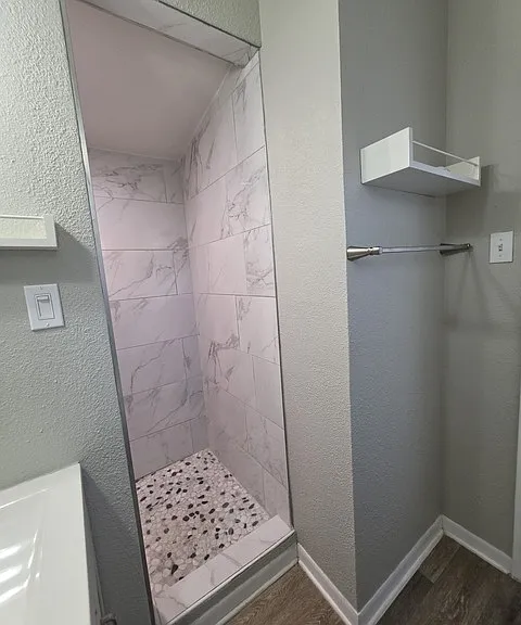 710 Karen Ln — Photo 10