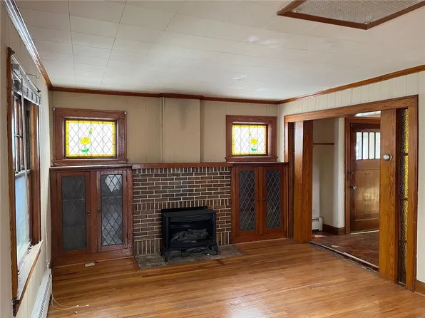 4512 Terrace St, Kansas City, MO 64111