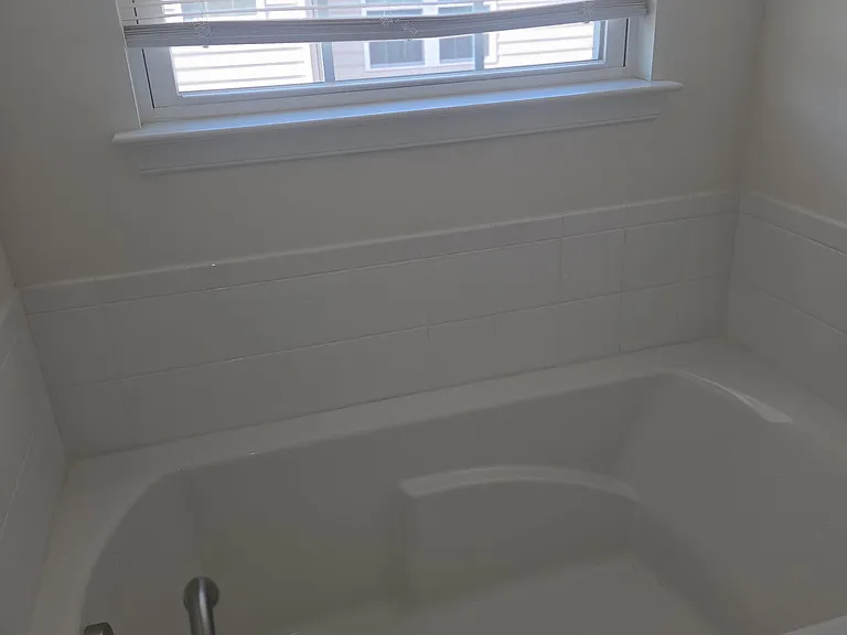 5311 Smiths Cove Ln — Photo 15