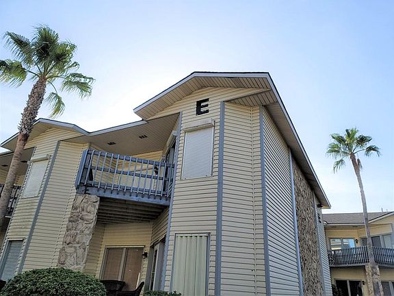 3rd image of 77 Santa Isabel Blvd #E-5