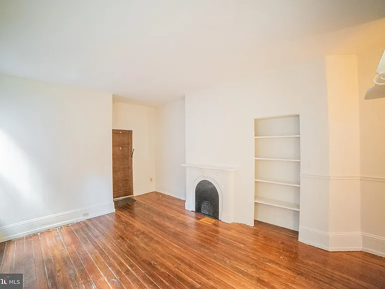 2314 Spruce St #1R — Photo 3