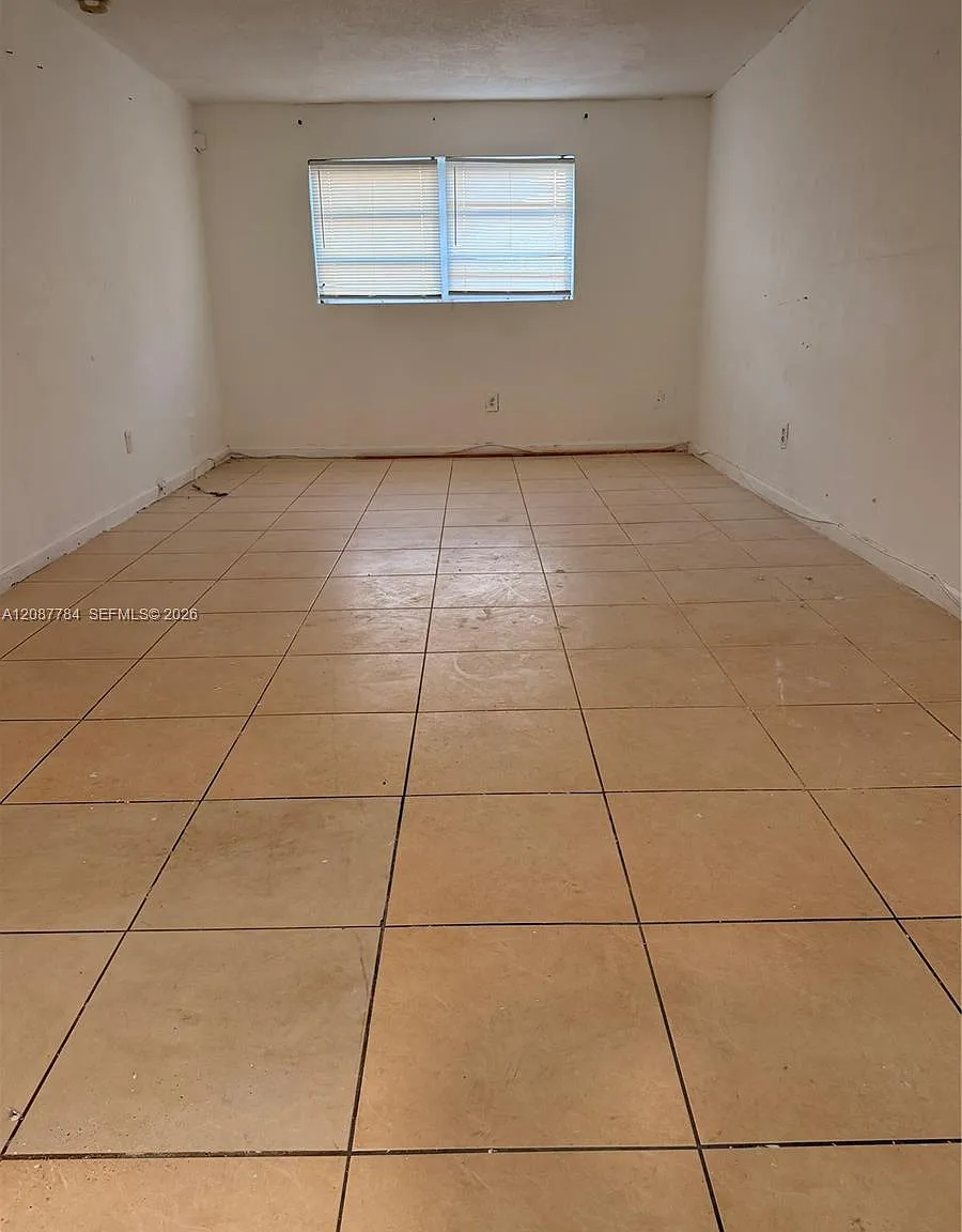 770 Condo — Photo 4