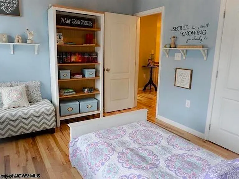 409 Saint Andrews Dr — Photo 16