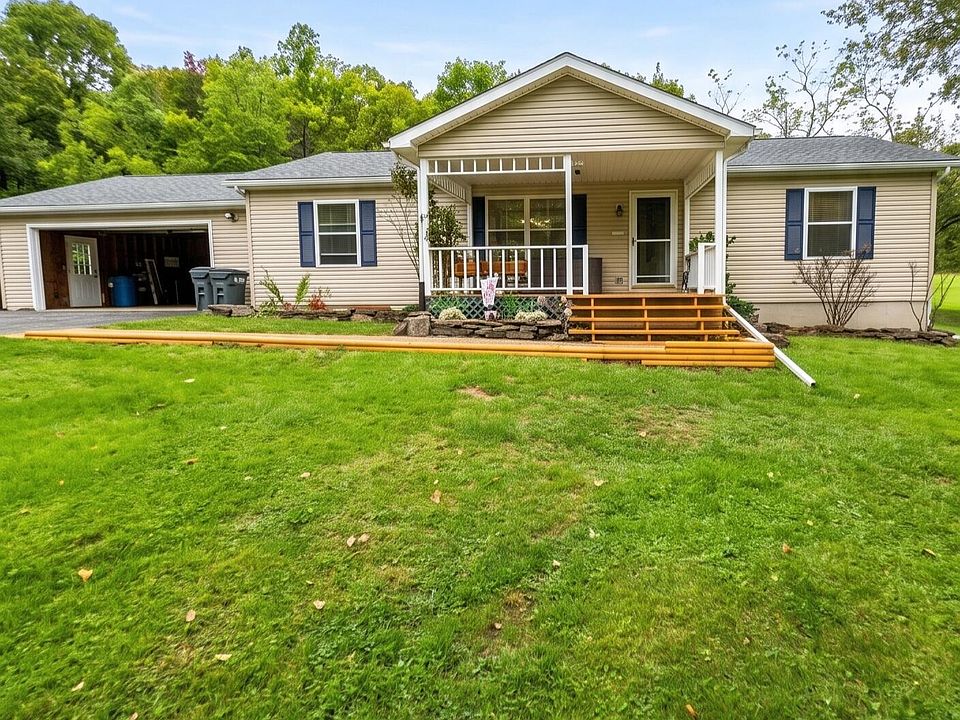 1st image of 729 Hemlock Rd