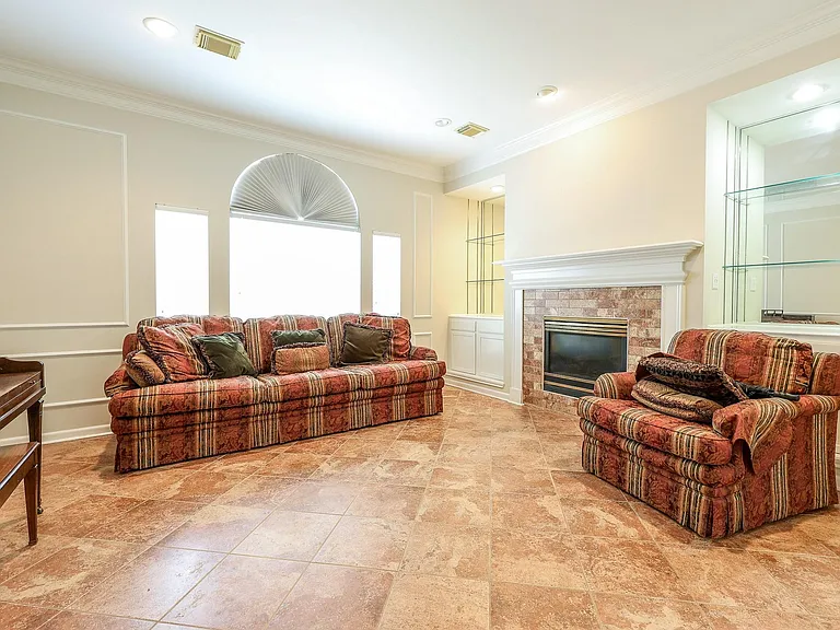 1723 Teal Brook Ln — Photo 6