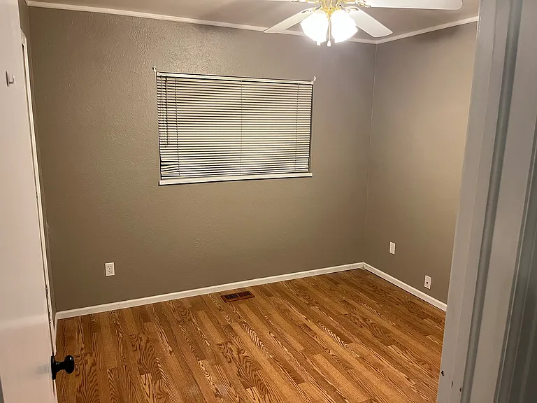 3003 Country Rd — Photo 5