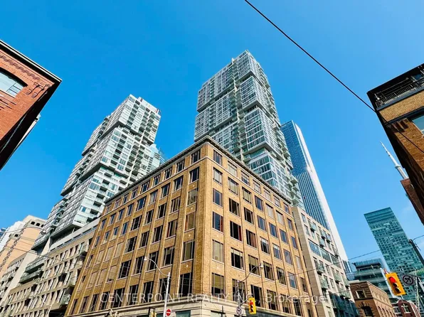 199 Richmond St W, Toronto, ON
