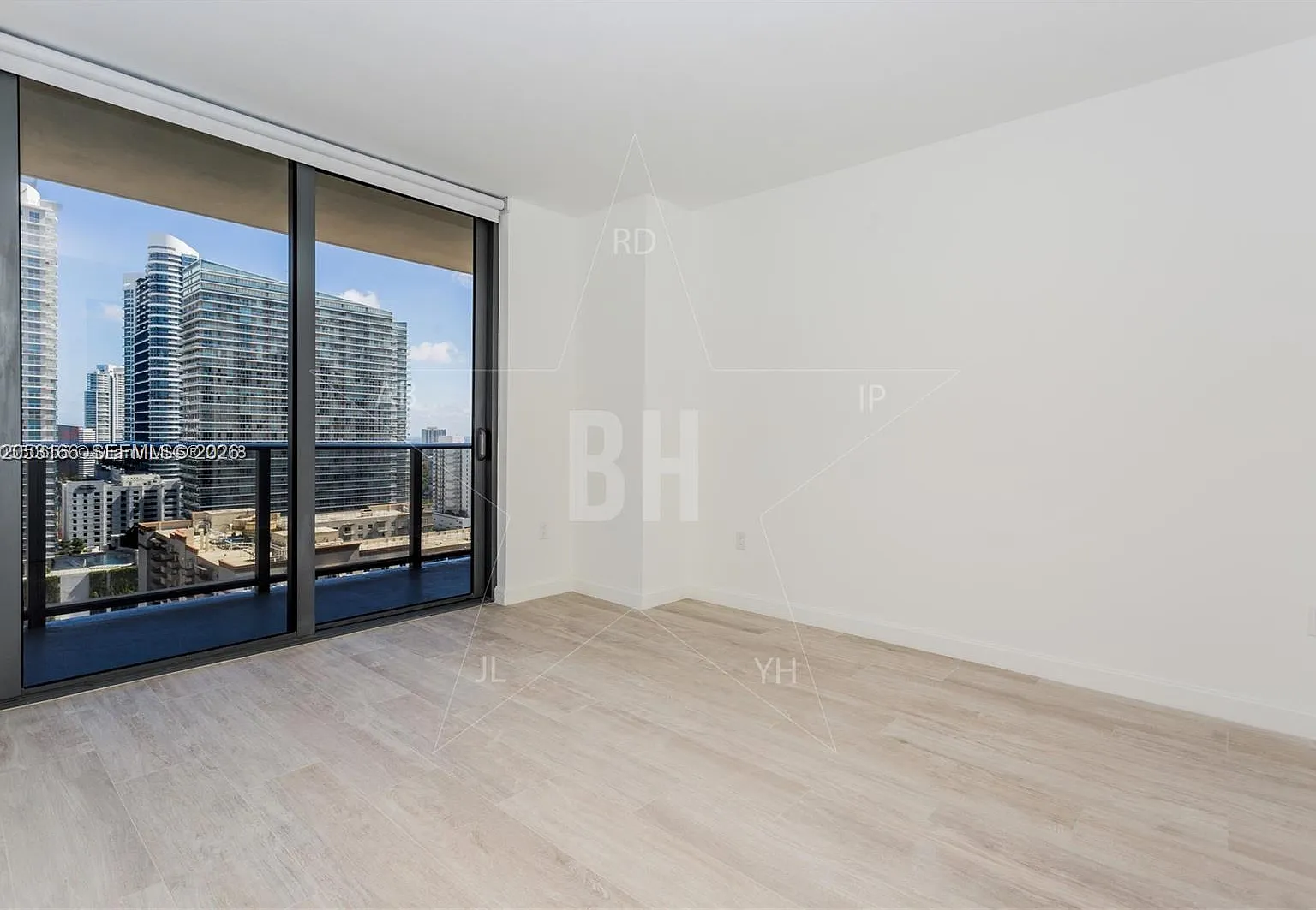 Brickell Heights West Con — Photo 2