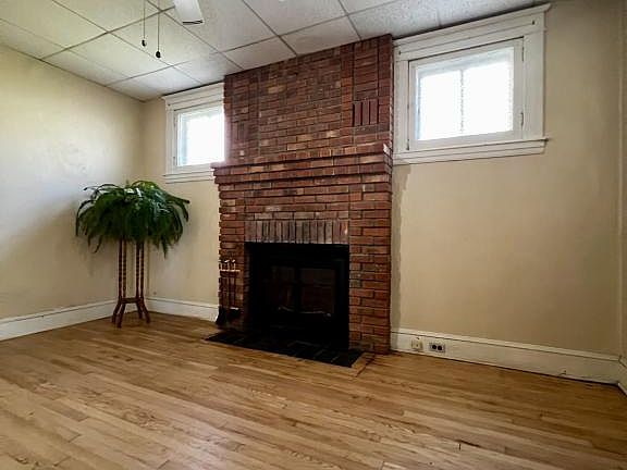 3rd image of 3005 Batavia Ave