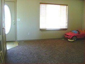 5th image of 735 Fox Run Dr #670