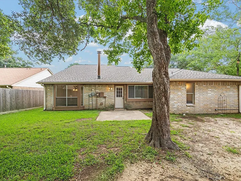1534 Valley Landing Dr — Photo 22