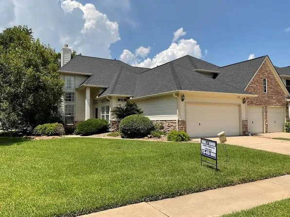 7203 Welshwood Ln, Sugar Land, TX 77479
