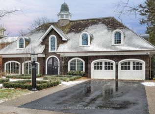 46 1st St, Oakville, ON L6J3R3