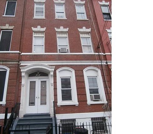 Frontage of Brownstone