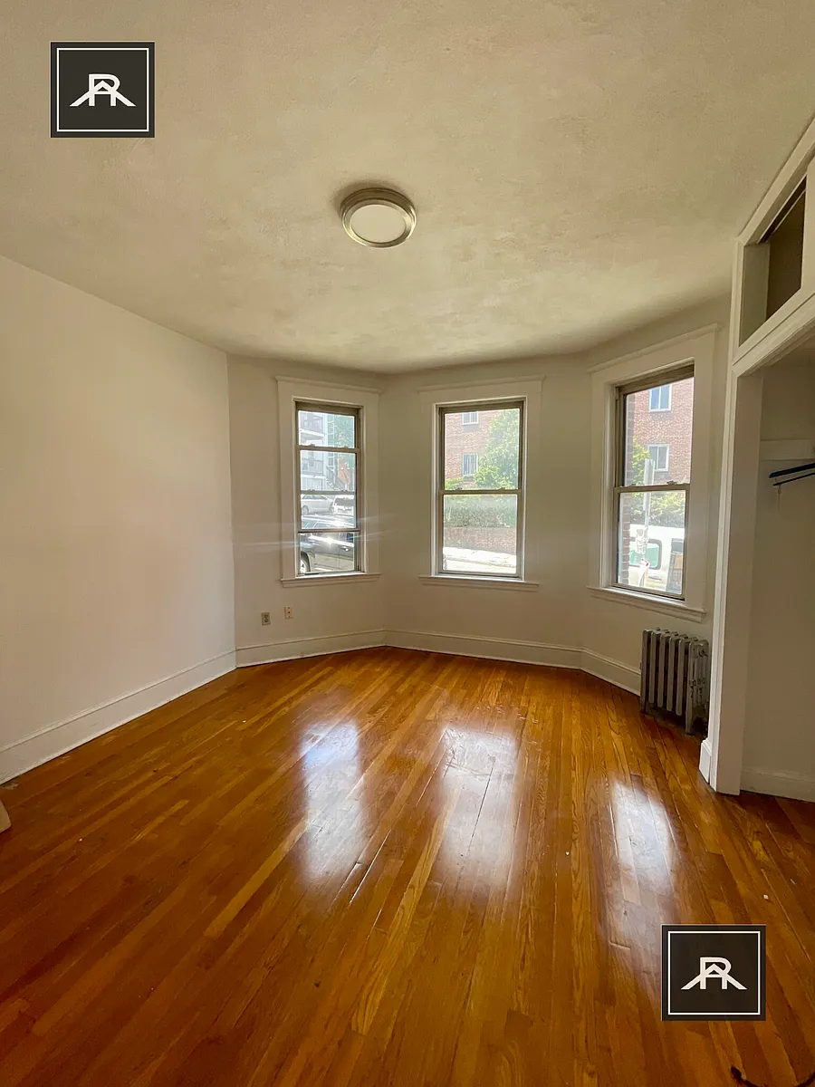 Building Photo - 11 Scottfield Rd #5
