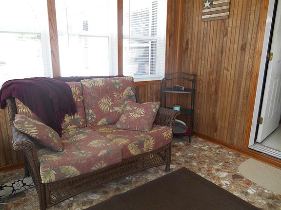 5th image of 960 S McClelland Ave