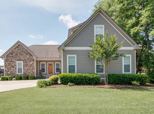 568 Laurel Ln, Murfreesboro, TN 37127