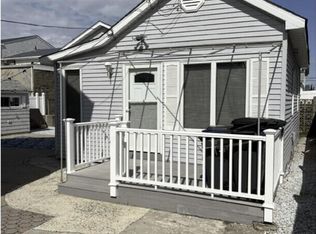 23 Guyer Ave, Lavallette, NJ 08735