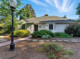 1510 W Beverly Dr, Visalia, CA