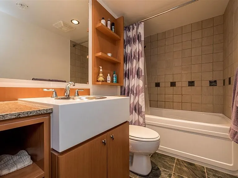 1495 Richards St #707 — Photo 10