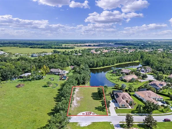 104 166th St NE #38, Bradenton, FL 34212