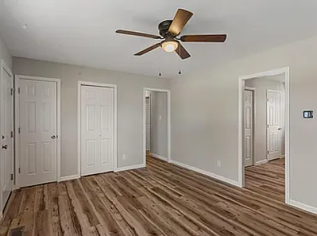 1902 Meadow Dr — Photo 8