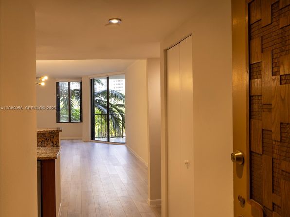 520 Brickell Key Dr APT A512