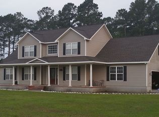 115 Plantation Dr, Swansboro, NC 28584