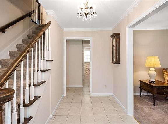 3rd image of 2315 Hollyhead Dr