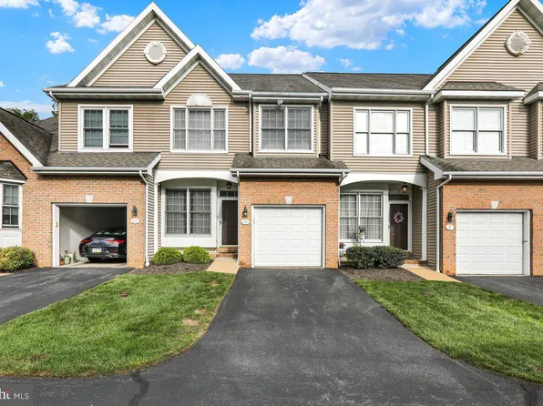 10 Wyomissing Ct, Wyomissing, PA 19610