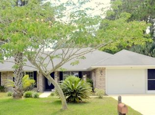 28 Ballenger Ln, Palm Coast, FL 32137