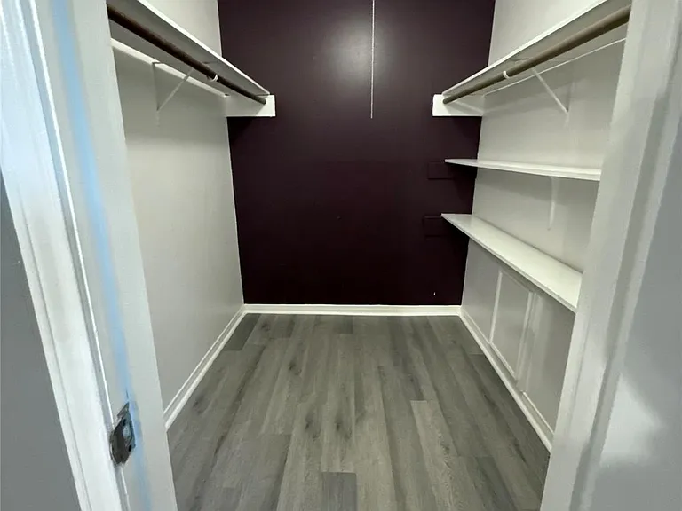 17719 Windy Point Dr — Photo 27